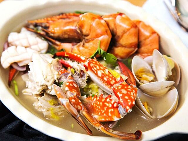 Learn Nghe An’s cultural legacy with expert insights